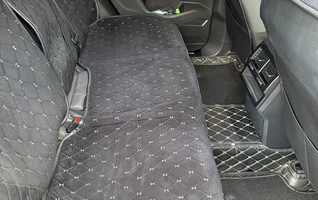 Volkswagen Touareg III, 2019 год, 4 650 000 рублей, 8 фотография