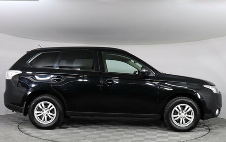 Mitsubishi Outlander III рестайлинг 3, 2014 год, 1 699 000 рублей, 4 фотография