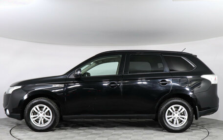 Mitsubishi Outlander III рестайлинг 3, 2014 год, 1 699 000 рублей, 8 фотография
