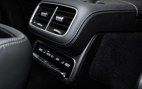 Mercedes-Benz GLS, 2025 год, 15 650 000 рублей, 25 фотография