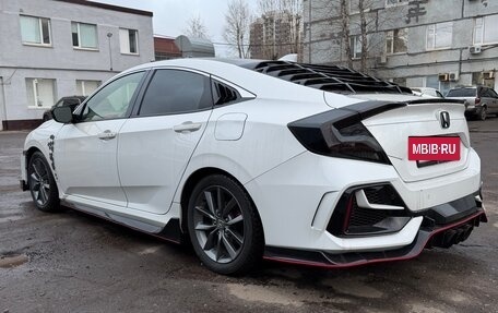 Honda Civic IX, 2018 год, 1 950 000 рублей, 2 фотография