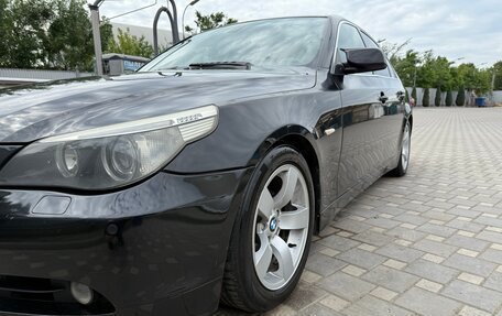 BMW 5 серия, 2004 год, 890 000 рублей, 3 фотография