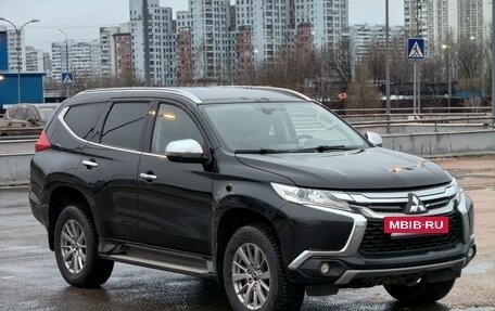 Mitsubishi Pajero Sport III рестайлинг, 2018 год, 2 300 000 рублей, 3 фотография