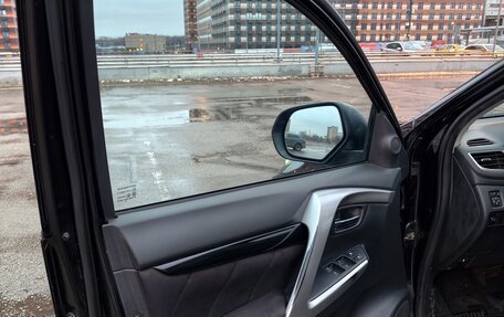 Mitsubishi Pajero Sport III рестайлинг, 2018 год, 2 300 000 рублей, 9 фотография