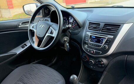 Hyundai Solaris II рестайлинг, 2014 год, 1 295 000 рублей, 37 фотография