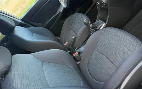 Hyundai Solaris II рестайлинг, 2014 год, 1 295 000 рублей, 39 фотография