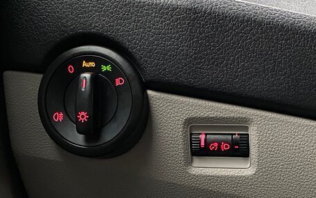 Volkswagen Caravelle T6 рестайлинг, 2019 год, 3 535 900 рублей, 17 фотография