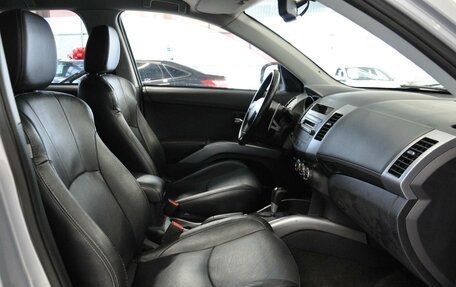 Mitsubishi Outlander III рестайлинг 3, 2012 год, 1 350 000 рублей, 6 фотография