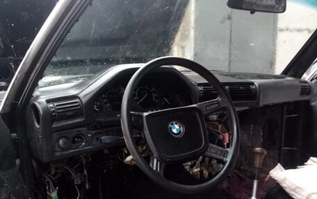 BMW 3 серия, 1982 год, 300 000 рублей, 13 фотография