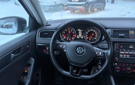 Volkswagen Jetta VI, 2018 год, 1 600 000 рублей, 8 фотография