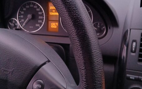 Mercedes-Benz A-Класс, 2012 год, 750 000 рублей, 10 фотография