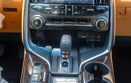 Lexus LX, 2025 год, 24 490 000 рублей, 13 фотография