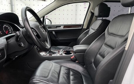 Volkswagen Touareg III, 2015 год, 2 850 000 рублей, 11 фотография