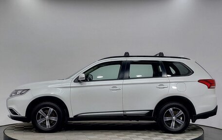 Mitsubishi Outlander III рестайлинг 3, 2018 год, 2 199 000 рублей, 8 фотография