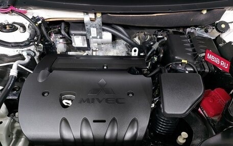 Mitsubishi Outlander III рестайлинг 3, 2018 год, 2 199 000 рублей, 11 фотография