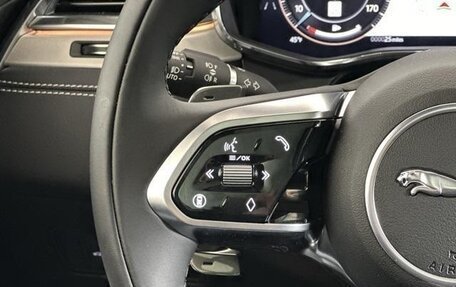 Jaguar F-Pace, 2025 год, 7 300 000 рублей, 27 фотография