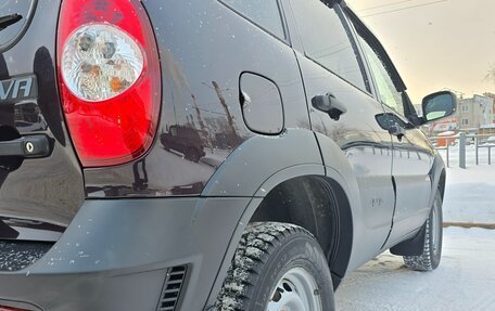 Chevrolet Niva I рестайлинг, 2018 год, 670 000 рублей, 11 фотография