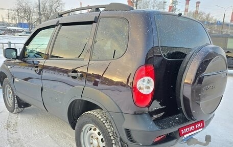 Chevrolet Niva I рестайлинг, 2018 год, 670 000 рублей, 8 фотография