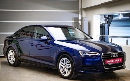 Audi A4, 2019 год, 2 195 000 рублей, 3 фотография