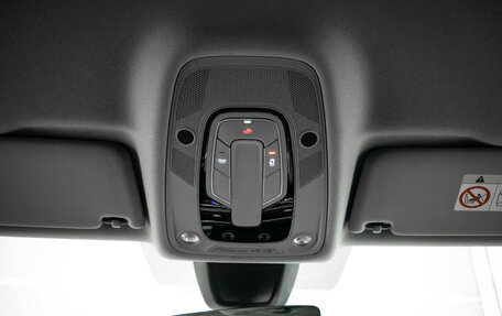 Audi A4, 2019 год, 2 195 000 рублей, 25 фотография