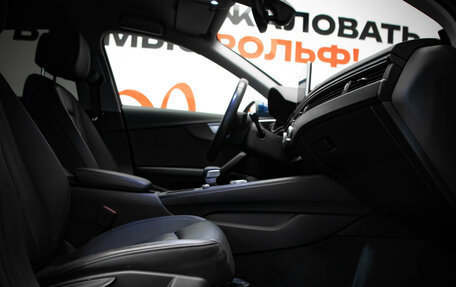 Audi A4, 2019 год, 2 195 000 рублей, 31 фотография