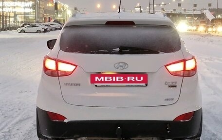 Hyundai ix35 I рестайлинг, 2012 год, 990 000 рублей, 4 фотография