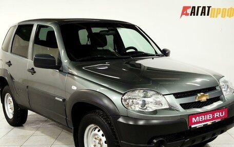 Chevrolet Niva I рестайлинг, 2018 год, 920 000 рублей, 3 фотография