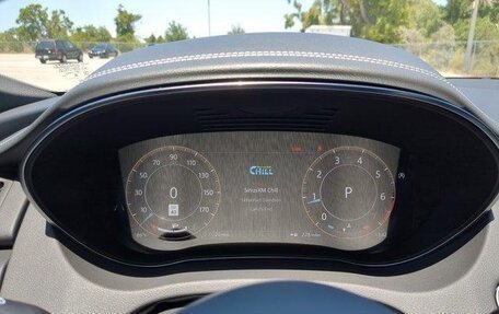 Jaguar E-Pace, 2024 год, 5 853 000 рублей, 30 фотография