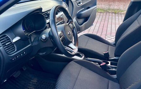 KIA Rio IV, 2019 год, 1 390 000 рублей, 10 фотография