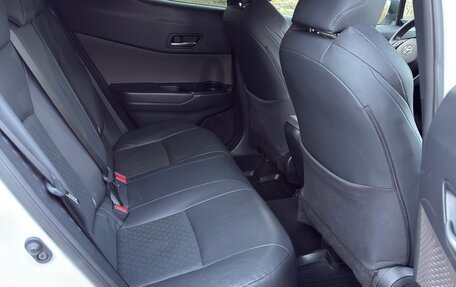 Toyota C-HR I рестайлинг, 2021 год, 2 850 000 рублей, 12 фотография