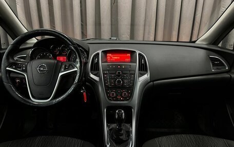 Opel Astra J, 2013 год, 749 999 рублей, 10 фотография