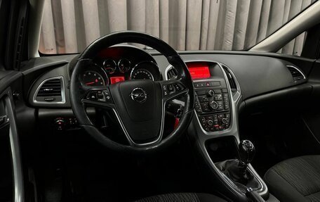 Opel Astra J, 2013 год, 749 999 рублей, 8 фотография