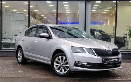 Skoda Octavia, 2018 год, 1 560 111 рублей, 3 фотография