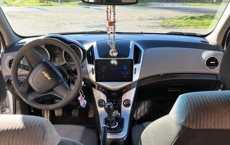 Chevrolet Cruze II, 2014 год, 900 000 рублей, 5 фотография