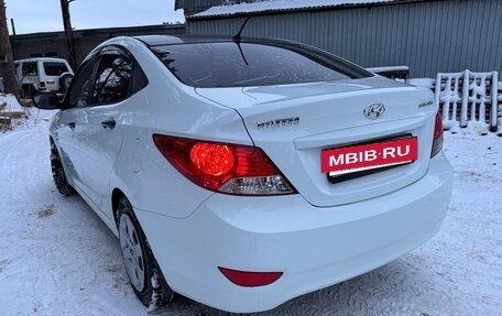 Hyundai Solaris II рестайлинг, 2014 год, 790 000 рублей, 2 фотография