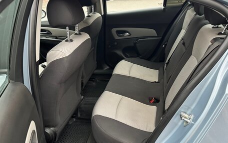 Chevrolet Cruze II, 2011 год, 595 000 рублей, 7 фотография