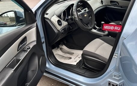 Chevrolet Cruze II, 2011 год, 595 000 рублей, 6 фотография