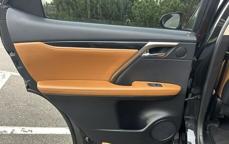 Lexus RX IV рестайлинг, 2020 год, 3 780 000 рублей, 3 фотография