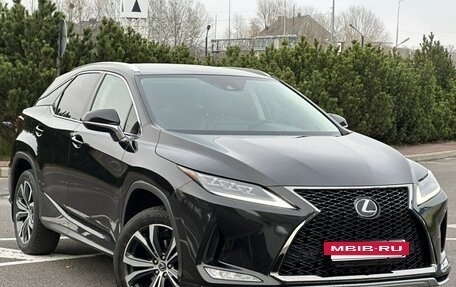 Lexus RX IV рестайлинг, 2020 год, 3 780 000 рублей, 5 фотография