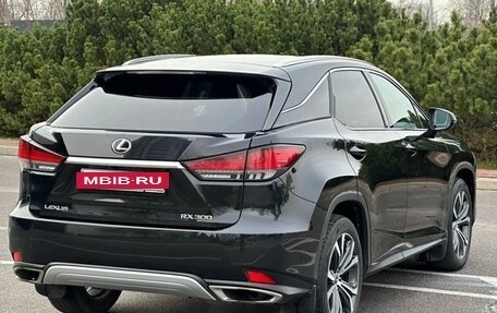 Lexus RX IV рестайлинг, 2020 год, 3 780 000 рублей, 16 фотография