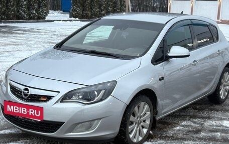 Opel Astra J, 2010 год, 790 000 рублей, 2 фотография