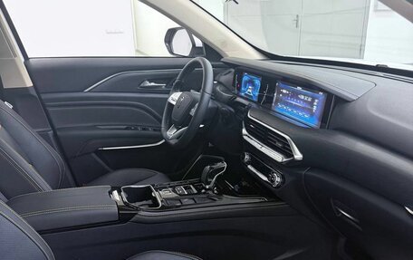 FAW Bestune T77, 2023 год, 2 598 000 рублей, 5 фотография