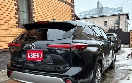 Toyota Highlander, 2025 год, 6 130 000 рублей, 8 фотография