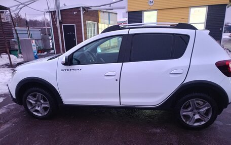 Renault Sandero II рестайлинг, 2021 год, 1 560 000 рублей, 4 фотография