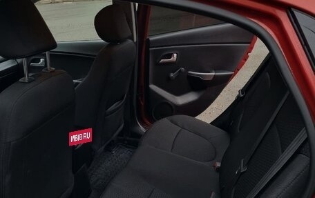 KIA Rio III рестайлинг, 2013 год, 850 000 рублей, 9 фотография