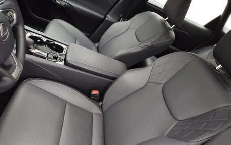 Lexus RX IV рестайлинг, 2025 год, 7 859 000 рублей, 14 фотография