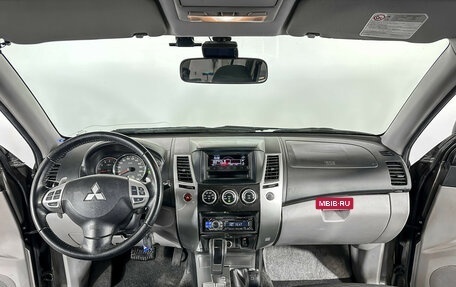 Mitsubishi Pajero Sport II рестайлинг, 2013 год, 1 735 000 рублей, 12 фотография