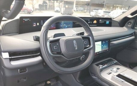 Lincoln Navigator, 2025 год, 14 233 000 рублей, 12 фотография