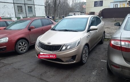 KIA Rio III рестайлинг, 2013 год, 670 000 рублей, 2 фотография