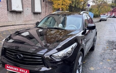 Infiniti QX70, 2014 год, 2 700 000 рублей, 3 фотография